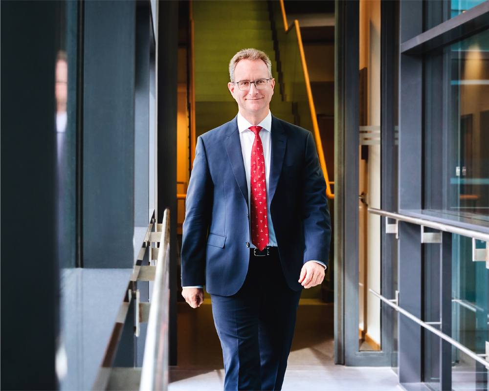 Prof. Dr. Alexander Böker, Institute Director of Fraunhofer IAP, in the corridor of the institute building